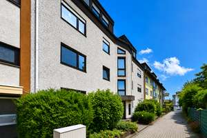 Einziehen und Wohlfühlen: Helle 3-Zimmer-Wohnung mit Balkon und Garage