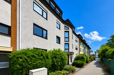 Einziehen und Wohlfühlen: Helle 3-Zimmer-Wohnung mit Balkon und Garage