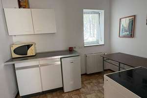 Zweifamilienhaus mit Potenzial – Ideal für Kapitalanleger oder Großfamilien – Die vollständige Adresse der Immobilie erhältst du vom Anbieter., 97299 Zell am Main – Vorschaubild 3