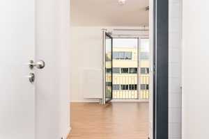 1-Zimmer Wohnung mit Balkon - nur für Studenten und Azubis – Blumenstraße 14/14a, 93055 Regensburg – Vorschaubild 1