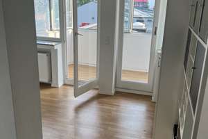 Zuhause mit 2 Zimmern und Garagenplatz 