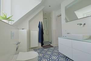 DG-Maisonette-Wohnung dicht Tegeler-Fließ, Fußbodenheizung, Bj. 1996, 4-Zi, Gäste-WC u. Terrasse – Die vollständige Adresse der Immobilie erhältst du vom Anbieter., 13509 Tegel, Berlin – Vorschaubild 8