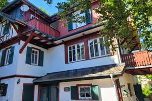 Großzügiges Haus mit 270 m² Wohnfläche in Bad Herrenalb