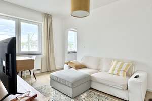 Möblierte KfW40-Wohnung mit Waschmaschine, Internet, hervorragende ÖV-Anbindung – Herforder Str. 210, 33609 Mitte, Bielefeld – Vorschaubild 1