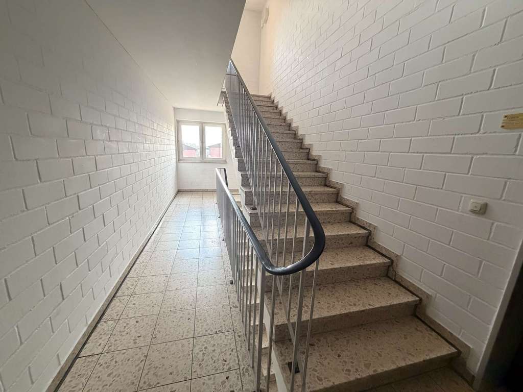 Immobilie in Lollar - Wo Wohnkomfort auf echte Substanz trifft! 🏡 - Bild 2