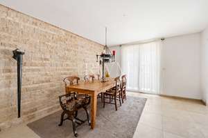 Hochwertig renovierte 5,5-Zimmer-Wohnung mit Balkon in grüner Umgebung (Stuttgart-Zuffenhausen) – 70439 Zuffenhausen-Frauensteg, Stuttgart – Vorschaubild 4