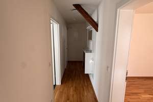 Wohnen mit Charakter: 2-Zimmer-Dachgeschosswohnung am Wittelsbacher Park – Die vollständige Adresse der Immobilie erhältst du vom Anbieter., 86159 Antonsviertel, Augsburg – Vorschaubild 6