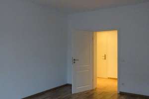 ***Traumhafte 5-R. Whg.+tolles Bad+Gäste-WC/Dusche+große Küche+Familientaugl. – Daumierstraße 6a, 4157 Gohlis-Mitte, Leipzig – Vorschaubild 17