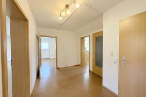 Haus-im-Haus-Gefühl: Großzügige Eigentumswohnung mit Garten, Balkon und Garage in Stadtallendorf – Die vollständige Adresse der Immobilie erhältst du vom Anbieter., 35260 Stadtallendorf – Vorschaubild 13
