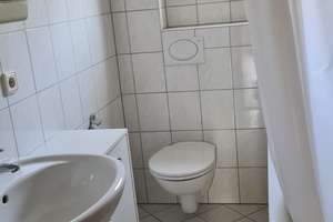 Ingolstadt nähe Allkauf, Wohnhaus mit 2 Wohnungen – Die vollständige Adresse der Immobilie erhältst du vom Anbieter., 85055 Mitte, Ingolstadt – Vorschaubild 4