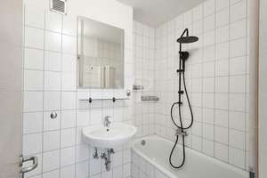 Hochwertige 3-Zimmer Etagenwohnung mit guter Raumaufteilung, Einbauküche und einigen Extras! – Die vollständige Adresse der Immobilie erhältst du vom Anbieter., 90473 Langwasser Südwest, Nürnberg – Vorschaubild 10
