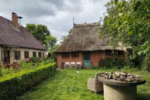 Platz, Natur und Ruhe - großes Haus mit Schuppen und viel Gartenfreiheiten – Dorfstraße 21, 23758 Wangels – Vorschaubild 6