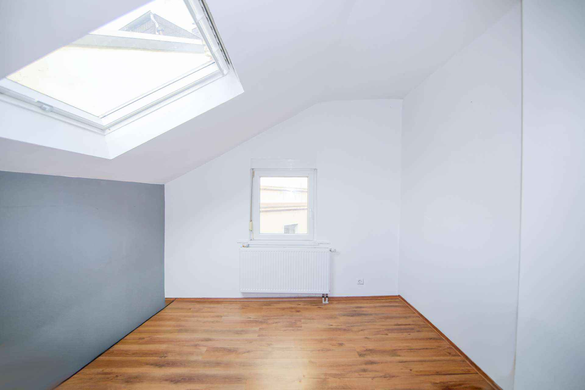 Immobilie in Mülheim an der Ruhr - Vollvermietetes Wohn-& Geschäftshaus ca.432m² in Mülheim-Broich Kapitalanlage Nettorendite von 5,82% - Bild 3