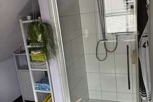Modernes Einfamilienhaus mit Garten, Schwimmteich, Sauna und PV – Maisach OT Überacker – Im Krautgarten 5, 82216 Maisach – Vorschaubild 3