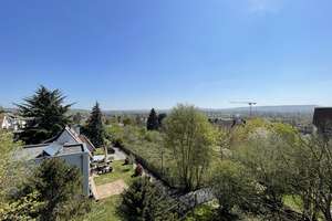 Tolle 3-ZKB-Mietwohnung mit 21 qm großen Balkon und Panoramablick in Rüdesheim – Die vollständige Adresse der Immobilie erhältst du vom Anbieter., 65385 Rüdesheim am Rhein – Vorschaubild 2