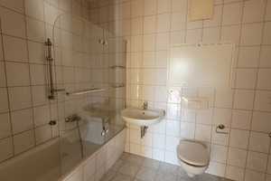 Sonnige 3 Zimmerwohnung - moderne Einbauküche - Balkon – Augustusburger Straße 149, 9126 Chemnitz – Vorschaubild 9