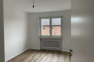3 Zimmerwohnung mit Balkon in Mehrfamilienhaus in ruhiger Lage, Porz-Eil – Kurt-Schumacher-Straße 25, 51145 Eil, Köln – Vorschaubild 3