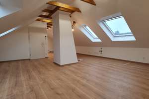 3 Zi Wohnung KDB mit gr. Süd-Balkon +  separaten  Zi mit Dusche und WC im DG   – Die vollständige Adresse der Immobilie erhältst du vom Anbieter., 47228 Bergheim, Duisburg – Vorschaubild 11