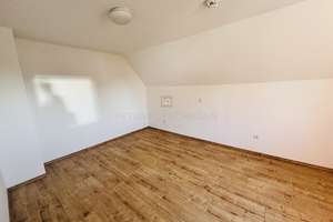 Wohn-/Geschäftshaus, 4 Einheiten, ca. 233 m² Wfl+71 m² Gewerbe, ca 587 m² Grund, TOP-Lage Etting – Felsenstraße 10, 85055 Etting, Ingolstadt – Vorschaubild 7