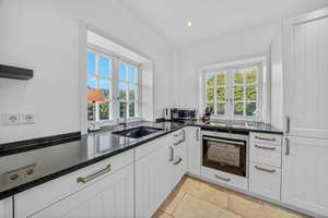 Reetgedeckte Haushälfte mit eingewachsenem Garten in Wenningstedt – Die vollständige Adresse der Immobilie erhältst du vom Anbieter., 25996 Wenningstedt-Braderup (Sylt) – Vorschaubild 12