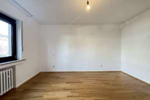 ** großzügige Familienwohnung mit Balkon & Garage ** – Die vollständige Adresse der Immobilie erhältst du vom Anbieter., 53129 Kessenich, Bonn – Vorschaubild 8