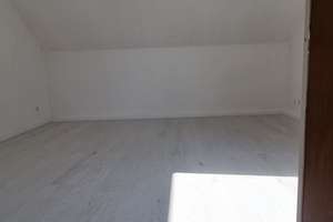 Charmante, frisch sanierte Dachgeschosswohnung – 75 m² zum Wohlfühlen – Die vollständige Adresse der Immobilie erhältst du vom Anbieter., 44379 Kirchlinde, Dortmund – Vorschaubild 5