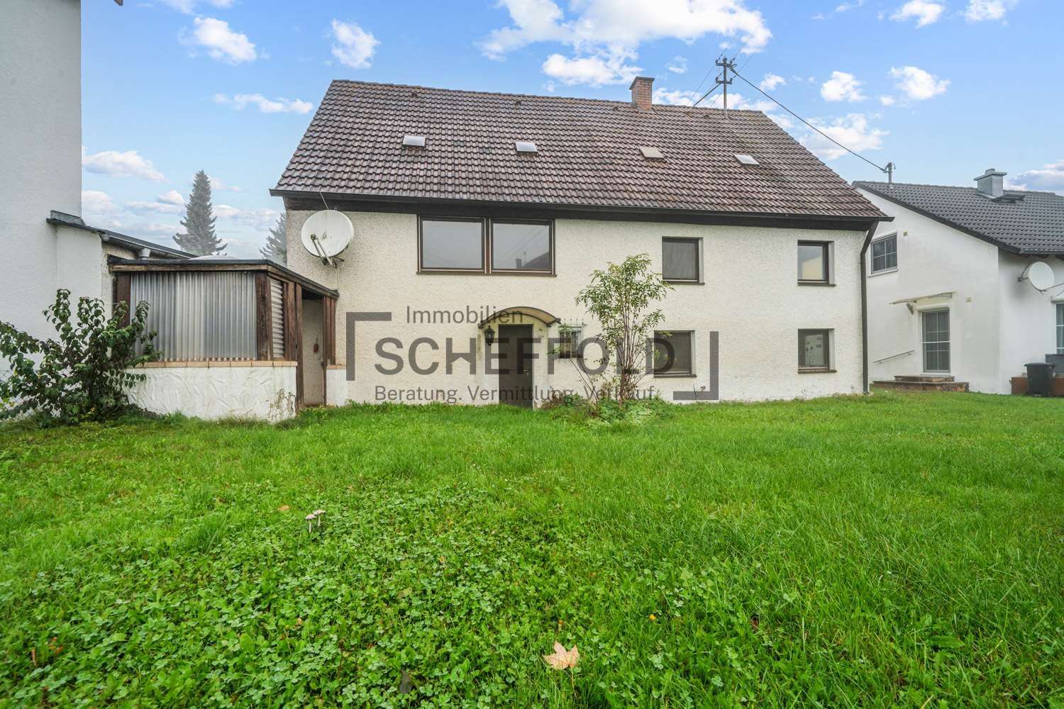 Großes Grundstück! Historisches Wohnhaus mit viel Potenzial in zentraler, ruhiger Lage, Biberach Kreis – Bild 4