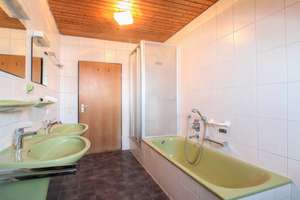 Zentral in Trossingen - Wohlfühlwohnung mit Balkon und Garage – Die vollständige Adresse der Immobilie erhältst du vom Anbieter., 78647 Trossingen – Vorschaubild 8