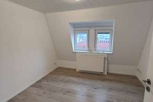 Charmante 2-Zimmer Dachgeschosswohnung in Stuttgart-Feuerbach