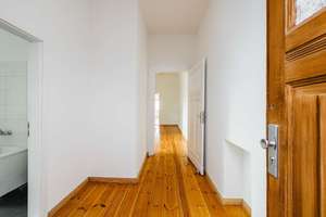 67,5 m² Altbaucharme: Helle Erdgeschosswohnung im beliebten Helmholtzkiez – Die vollständige Adresse der Immobilie erhältst du vom Anbieter., 10439 Prenzlauer Berg, Berlin – Vorschaubild 3