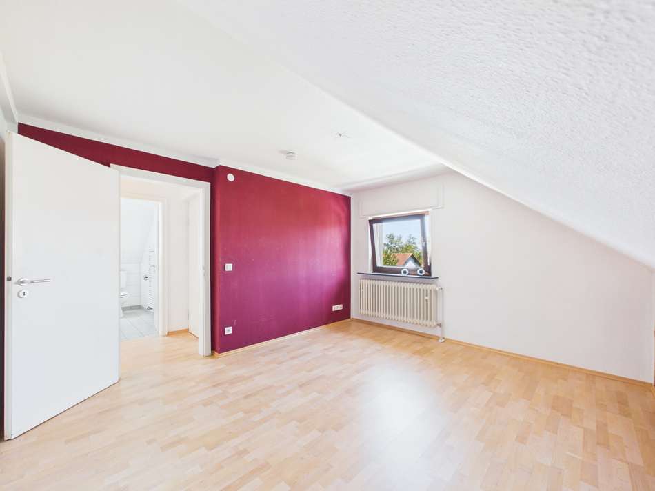41 Zimmer 1 (Wohnung 2.OG)