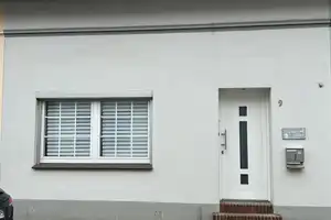 Preiswertes 4-Raum-Reihenhaus in Elsfleth – Menkestraße 9, 26931 Wesermarsch (Kreis) – Vorschaubild 1