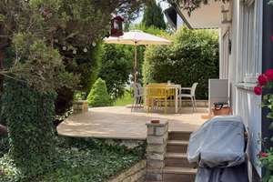Sehr schönes Einfamilienhaus mit großem Garten