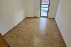 Attraktive 2 Zi. Whg. mit 2 Balkonen in Trudering – Gartenstadtstraße 52, 81825 Waldtrudering, München – Vorschaubild 3