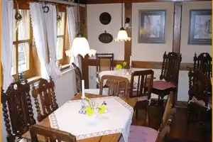 TOP ZENTRAL FÜR GEWERBE UND/ODER WOHNEN!
KEINE KÄUFERPROVISION! – Vogelsbergkreis – Vorschaubild 10