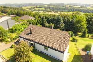 Traumblick inklusive! Zeitloses Wohnen in idyllischer Lage mit weitläufigem Gartenareal – Die vollständige Adresse der Immobilie erhältst du vom Anbieter., 57581 Katzwinkel (Sieg) – Vorschaubild 3