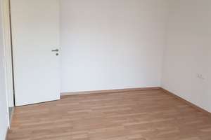 Sanierte 3 Zimmer Wohnung in Stuttgart, Bad Cannstatt – Beuthenerstr 14, 70374 Winterhalde, Stuttgart – Vorschaubild 4