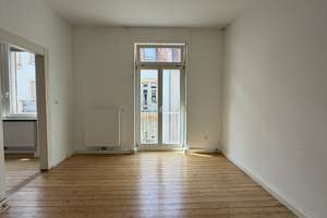 HELLE 3-ZIMMER-WOHNUNG MIT BALKON – Uhlandstraße 35, 76135 Weststadt, Karlsruhe – Vorschaubild 2