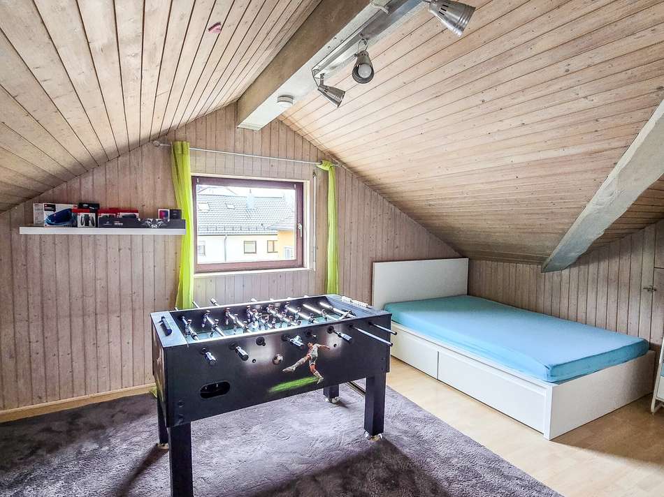  Zimmer 2 im DG