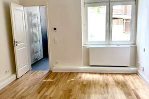 Frisch sanierte 4-Raum-Wohnung mit gehobener Innenausstattung mit Balkon in Köln Sülz – Arnulfstr. 4, 50937 Sülz, Köln – Vorschaubild 13