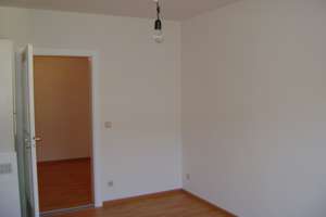 Zuhause mit drei Zimmern und Balkon in Trudering – 81825 Gartenstadt Trudering, München – Vorschaubild 5