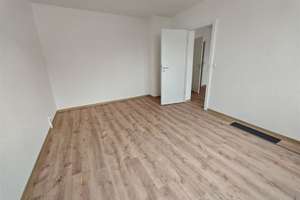 Helle 3-Zi. mit Balkon, Wanne & Laminat in ruhiger Lage!  – Würzburger Straße 36 C, 9130 Sonnenberg, Chemnitz – Vorschaubild 11