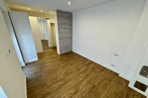 Modernes Holzbohlenarchitektenhaus am Feldrand mit Paddock und Reitplatz – Peine (Kreis) – Vorschaubild 5