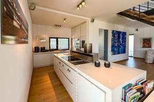 FAMILIENTRAUM IN DIREKTER MAINLAGE – High-End Architektenhaus mit Erdwärmepumpe, Sauna, PV-Anlage – 63075 Rumpenheim, Offenbach am Main – Vorschaubild 9