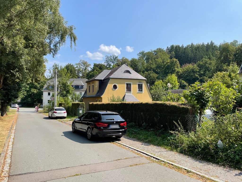 Immobilie in Zschopau - Gepflegtes, vermietetes, denkmalgeschütztes Einfamilienhaus - Bild 2