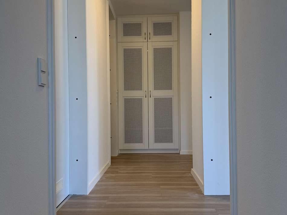 Durchgang  Einbauschrank