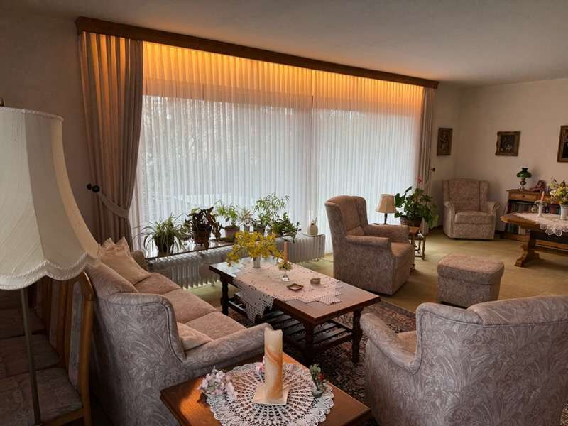 Immobilie in Stockstadt - Grundsolides Einfamilienhaus mit herrlichem Grundstück in bester Wohnlage - Bild 1