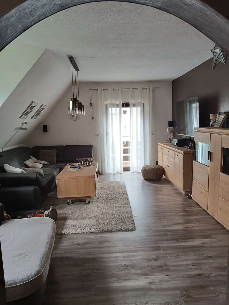 Immobilie in Bodenwerder - Ohne Makler!!! Großzügige 5-Zimmer Maisonette in Bodenwerder mit Balkon und Garten - Bild 1