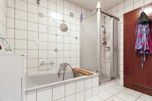 Chice Dachgeschosswohnung in gepflegtem Haus Nähe Universität – Trier – Vorschaubild 14