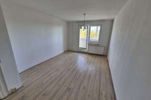 3-Zimmer-Wohnung mit sonniger Loggia | Bezugsfrei, praktisch und preiswert – Die vollständige Adresse der Immobilie erhältst du vom Anbieter., 4347 Schönefeld-Ost, Leipzig – Vorschaubild 2